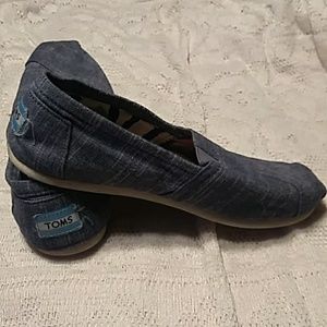 Toms shoes